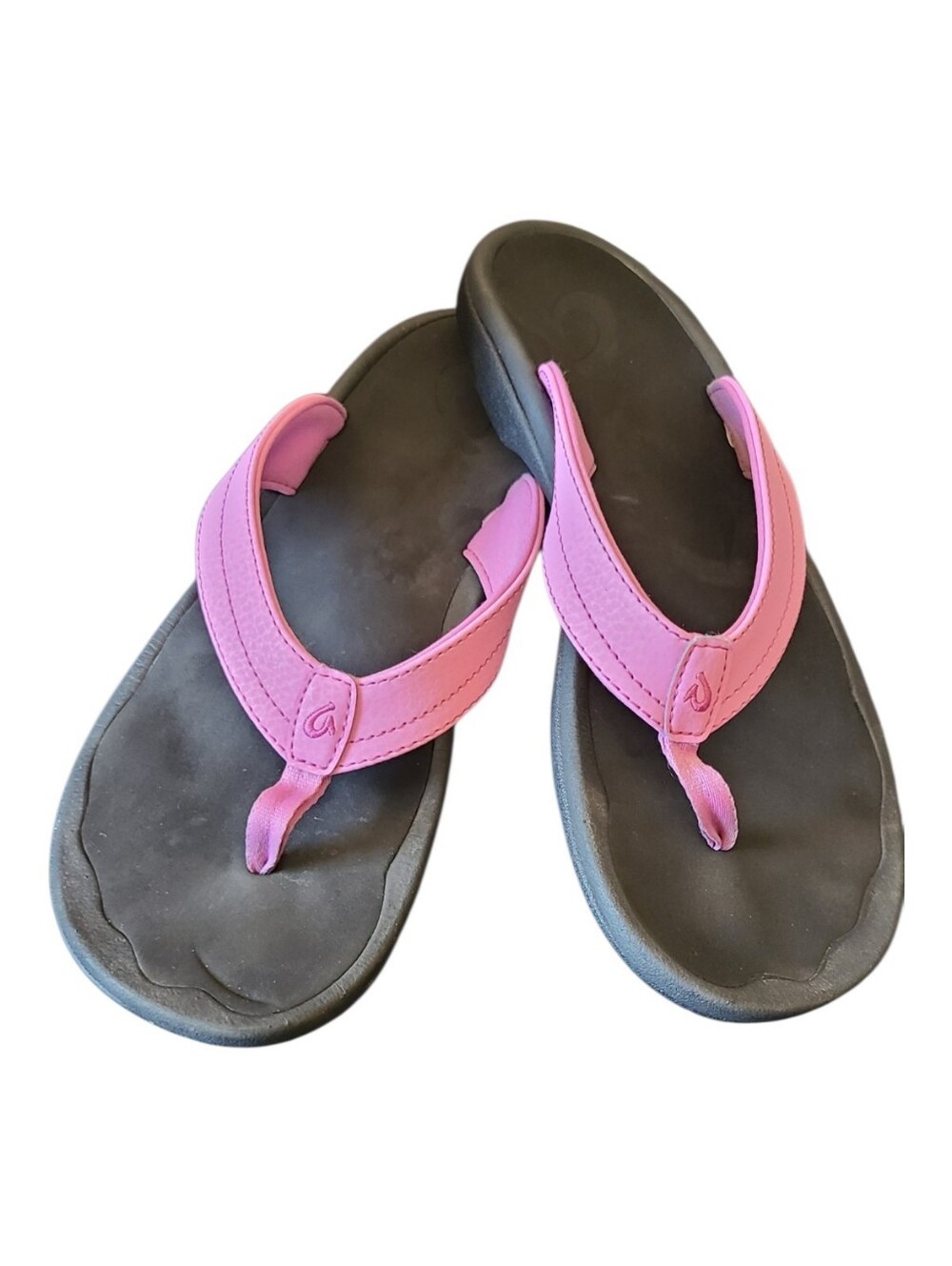 OluKai 'Ohana Beach Sandals Pink / Black Colorway Womens Size 9